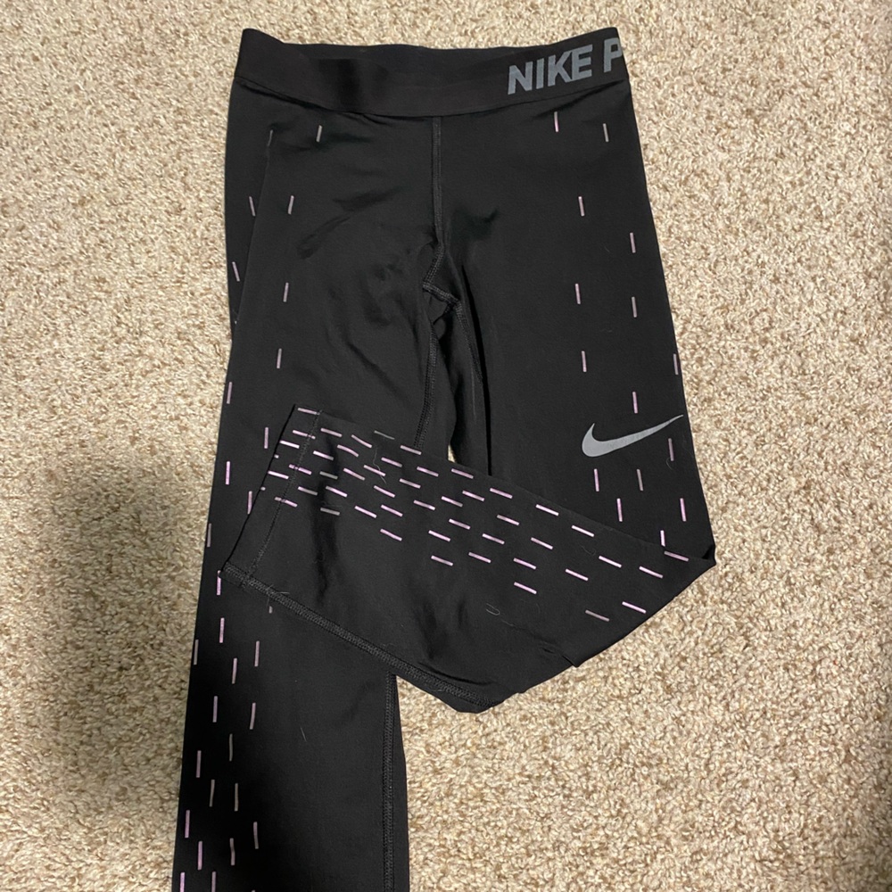 Nike Dri-FIT XS Black Activewear Capri